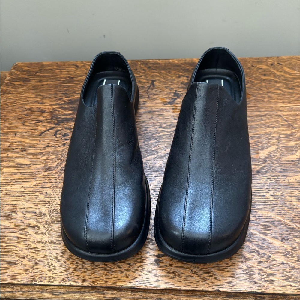 Josef Seibel Unisex Black Slip-On Leather Loafers Size 41 Ladies 10/Mens 8.5